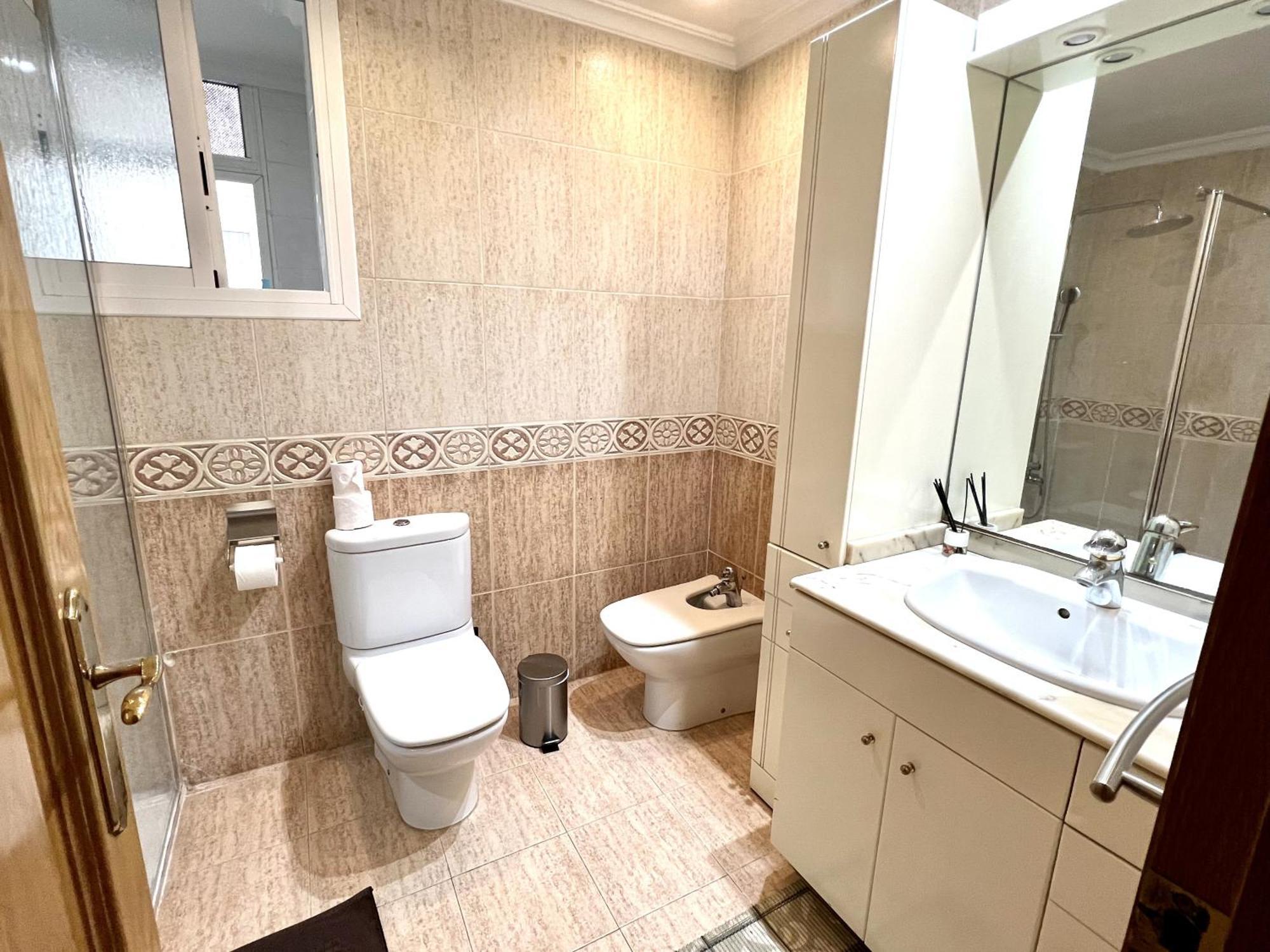 Moderno Y Acogedor Apartamento Para 6 Personas Valencia Exterior foto