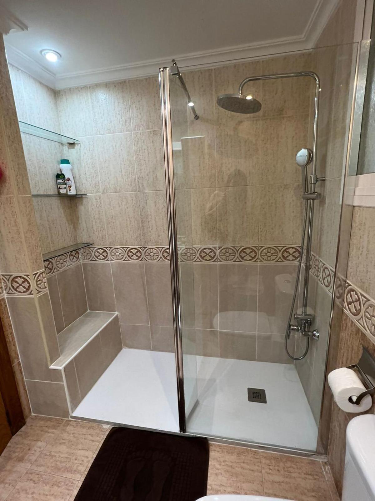 Moderno Y Acogedor Apartamento Para 6 Personas Valencia Exterior foto